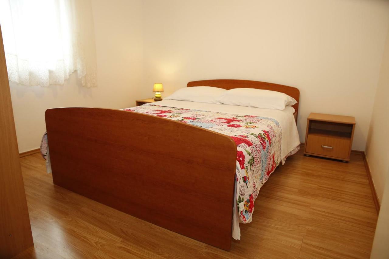 Apartment Leonora Vodice Exterior photo